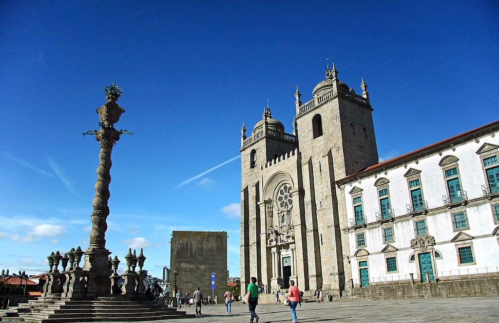 Historical Overview the Porto Cathedral