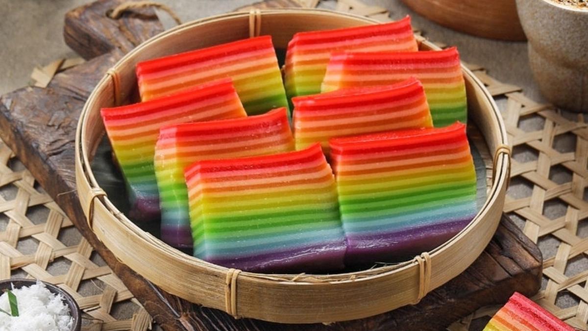 Kue Lapis Pelangi