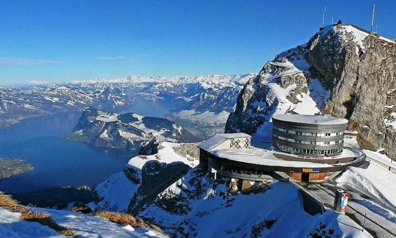 Gunung Pilatus: Pesona Mistis di Atas Langit Swiss yang Memikat Wisatawan Dunia 1 Gunung Pilatus