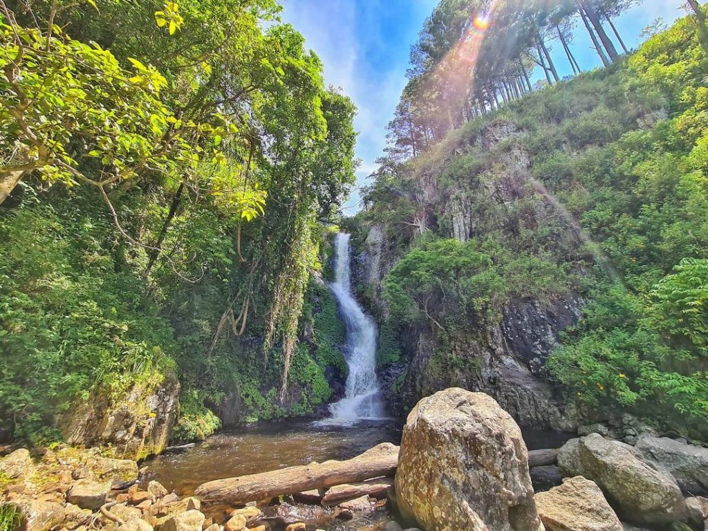 Air Terjun Siringoringo