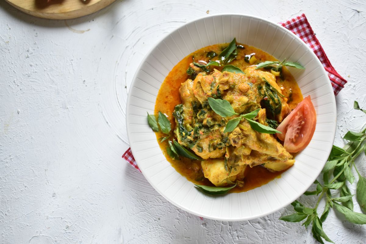 Ayam Woku Pedas Gurih