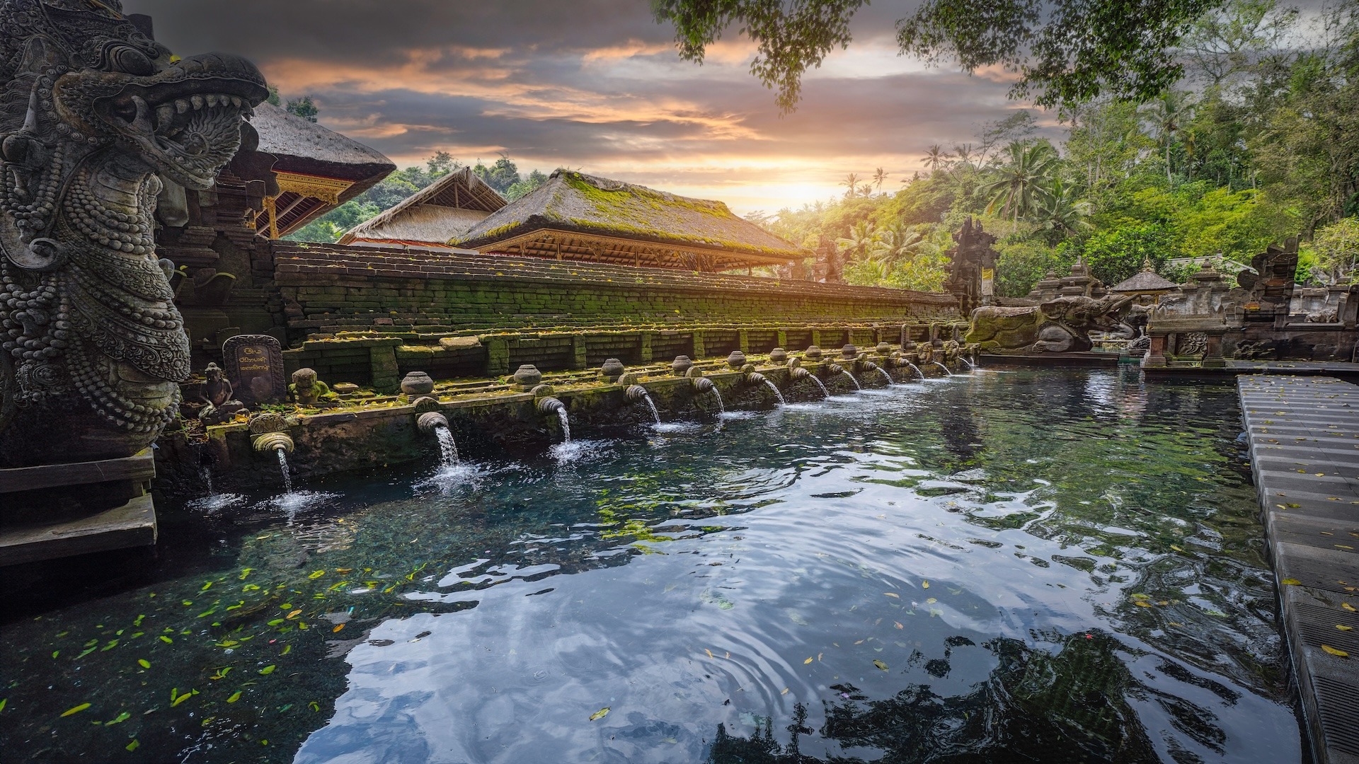 Sejarah Pura Tirta Empul yang Sarat Makna