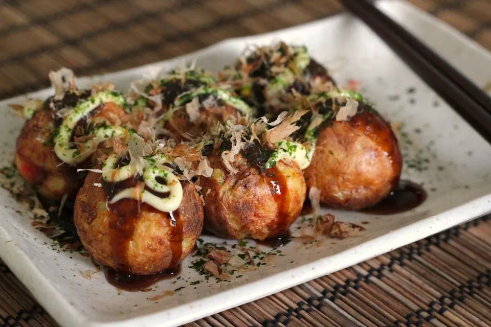 Takoyaki Spicy Mayo, Camilan Gurih Pedas yang Selalu Menggoda Selera 1 Takoyaki Spicy Mayo