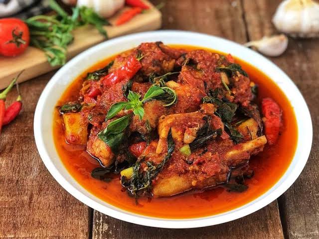 Ayam Woku Manado yang Selalu Menggugah Selera dan Menghangatkan Suasana 3 Ayam Woku Manado