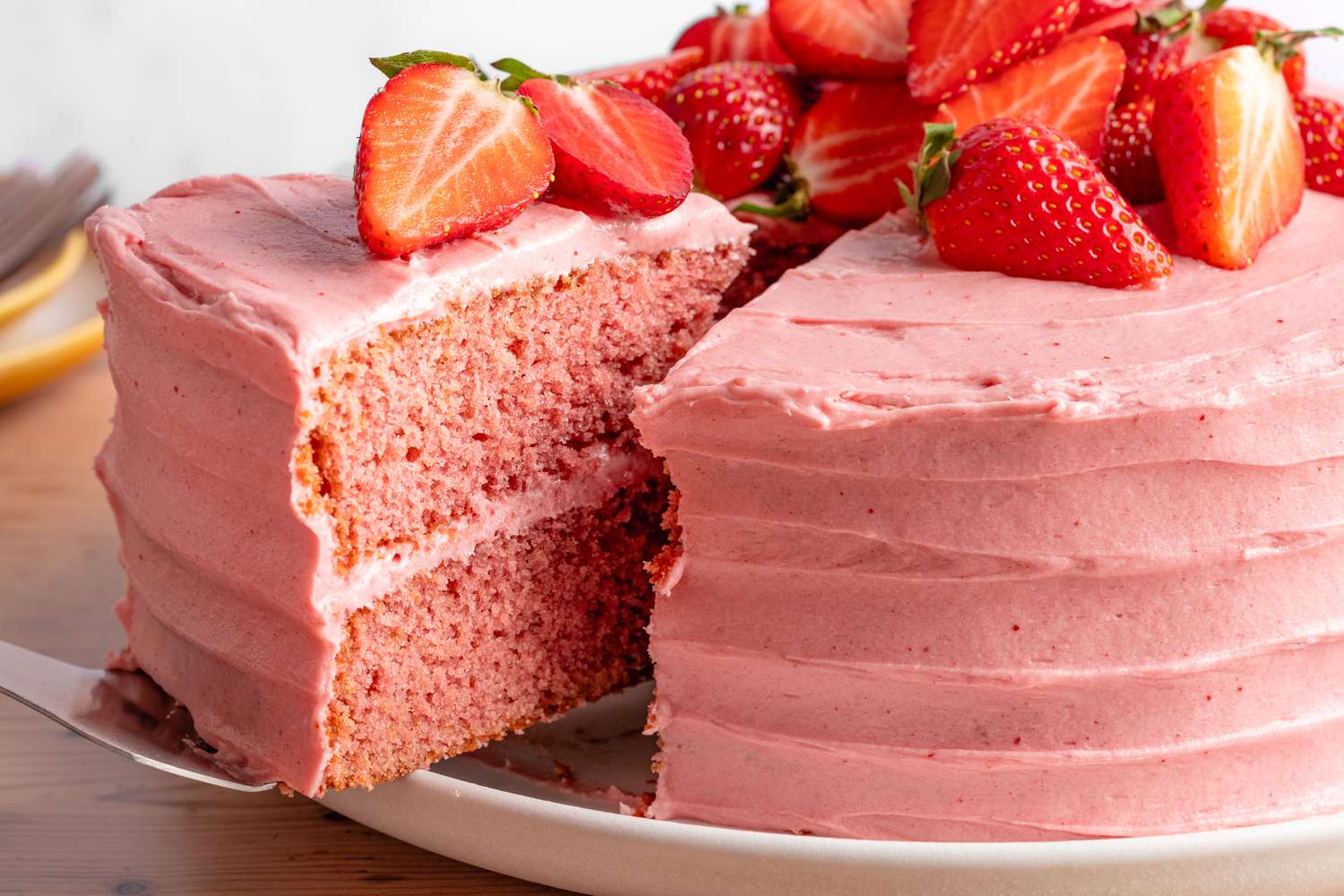 Cake Strawberry 2026: Resep Lembut dan Segar 3 Cara Membuat Cake Strawberry yang Lembut